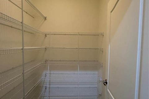 Villa ou maison à vendre à Valrico, Floride: 4 chambres, 310.94 m2 № 2290695 - photo 13