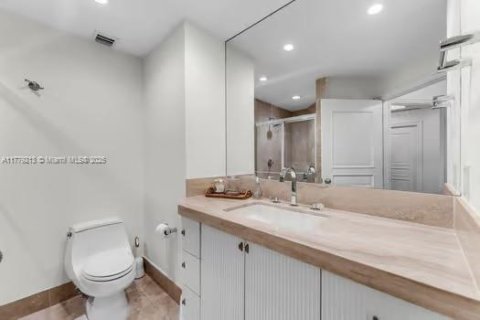 Condominio en alquiler en Coral Gables, Florida, 3 dormitorios, 274.99 m2 № 1699162 - foto 24