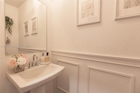 Townhouse in Homestead, Florida 3 bedrooms, 120.96 sq.m. № 2082156 - photo 8