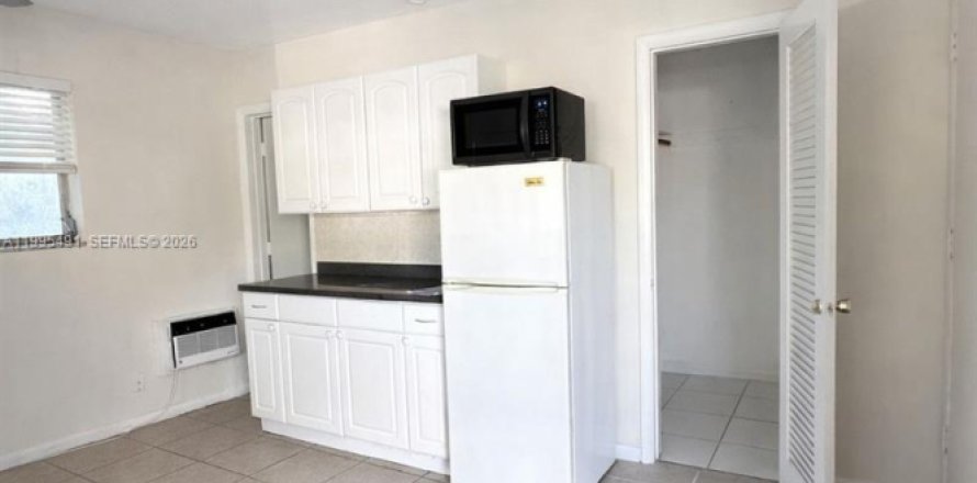 Studio à Pompano Beach, Floride № 2064173