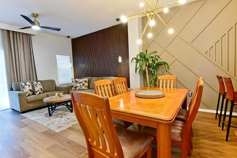 Adosado en venta en Kissimmee, Florida, 3 dormitorios, 119.94 m2 № 2197302 - foto 7