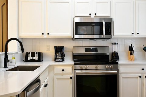 Adosado en venta en Kissimmee, Florida, 3 dormitorios, 119.94 m2 № 2197302 - foto 5