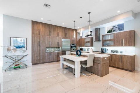 Villa ou maison à vendre à Fort Lauderdale, Floride: 4 chambres, 283.91 m2 № 2002346 - photo 15