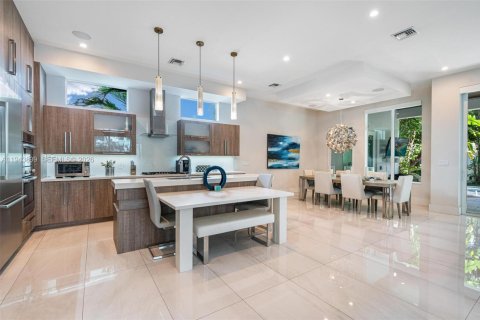 Villa ou maison à vendre à Fort Lauderdale, Floride: 4 chambres, 283.91 m2 № 2002346 - photo 14