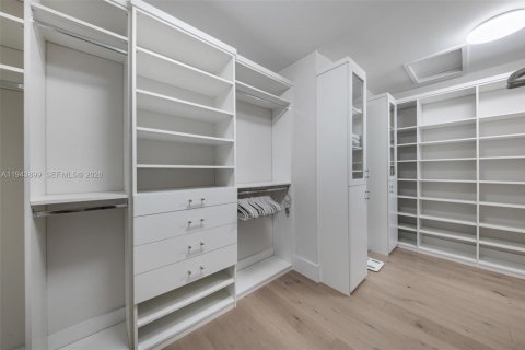 Villa ou maison à vendre à Fort Lauderdale, Floride: 4 chambres, 283.91 m2 № 2002346 - photo 25