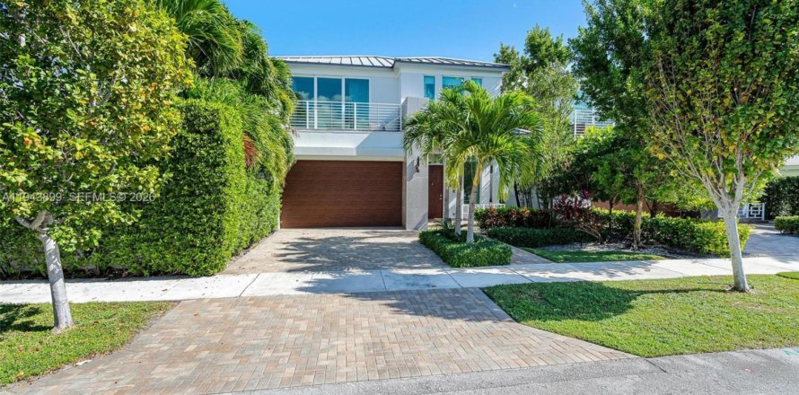 Villa ou maison à Fort Lauderdale, Floride 4 chambres, 283.91 m2 № 2002346