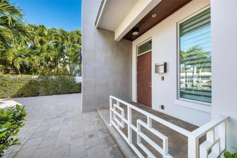 Villa ou maison à vendre à Fort Lauderdale, Floride: 4 chambres, 283.91 m2 № 2002346 - photo 5