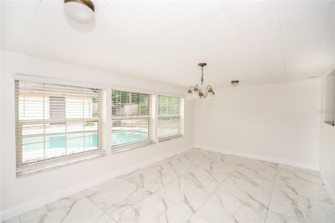 Villa ou maison à vendre à Tampa, Floride: 3 chambres, 162.11 m2 № 2156835 - photo 23