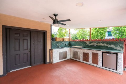 Villa ou maison à vendre à Tampa, Floride: 3 chambres, 162.11 m2 № 2156835 - photo 4