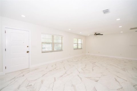 Villa ou maison à vendre à Tampa, Floride: 3 chambres, 162.11 m2 № 2156835 - photo 27