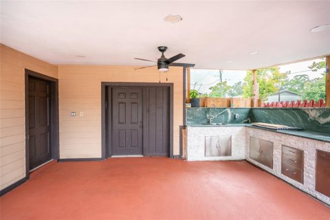 Villa ou maison à vendre à Tampa, Floride: 3 chambres, 162.11 m2 № 2156835 - photo 5