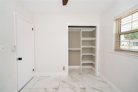 Villa ou maison à vendre à Tampa, Floride: 3 chambres, 162.11 m2 № 2156835 - photo 17