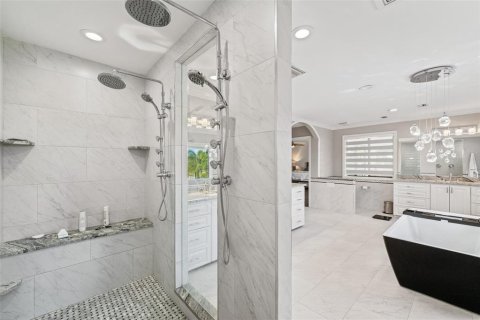Villa ou maison à louer à Tampa, Floride: 5 chambres, 393.35 m2 № 2380534 - photo 30
