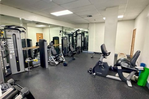 Condominio en venta en Hollywood, Florida, 1 dormitorio, 83.61 m2 № 2154013 - foto 21