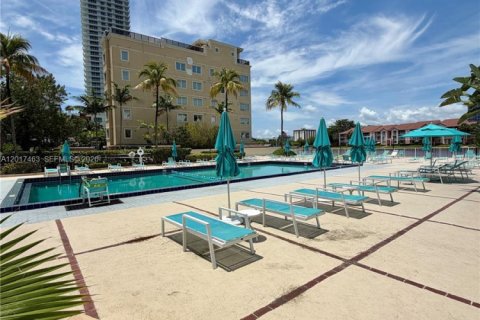 Condominio en venta en Hollywood, Florida, 1 dormitorio, 83.61 m2 № 2154013 - foto 15
