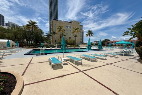 Condominio en venta en Hollywood, Florida, 1 dormitorio, 83.61 m2 № 2154013 - foto 14