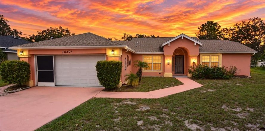 Casa en Spring Hill, Florida 3 dormitorios, 148.36 m2 № 2384348