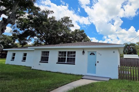 House in Clearwater, Florida 3 bedrooms, 116.22 sq.m. № 1325115 - photo 1