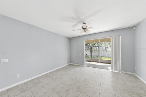 House in Winter Garden, Florida 3 bedrooms, 169.55 sq.m. № 2393865 - photo 4