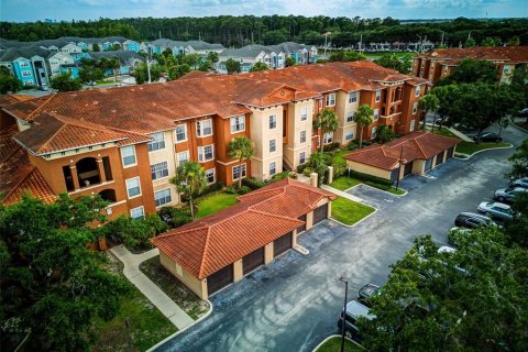 Condo in Orlando, Florida, 2 bedrooms  № 1831606 - photo 2