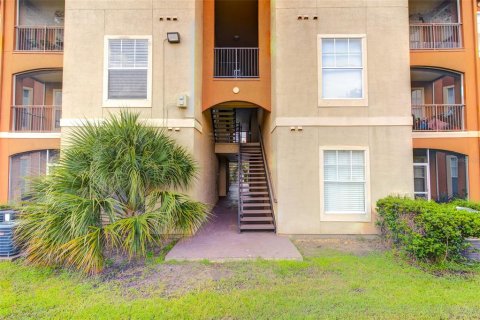 Condo in Orlando, Florida, 2 bedrooms  № 1831606 - photo 8
