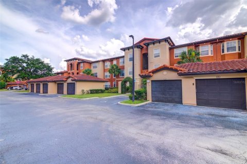 Condo in Orlando, Florida, 2 bedrooms  № 1831606 - photo 14