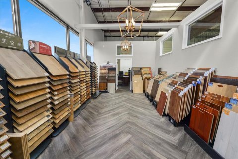 Купить коммерческую недвижимость в Лейкленд, Флорида 929.02м2, № 1315288 - фото 10
