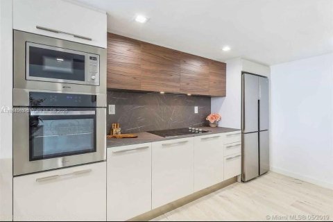 Copropriété à louer à North Bay Village, Floride: 2 chambres, 98.57 m2 № 1871888 - photo 17