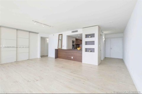 Copropriété à louer à North Bay Village, Floride: 2 chambres, 98.57 m2 № 1871888 - photo 12