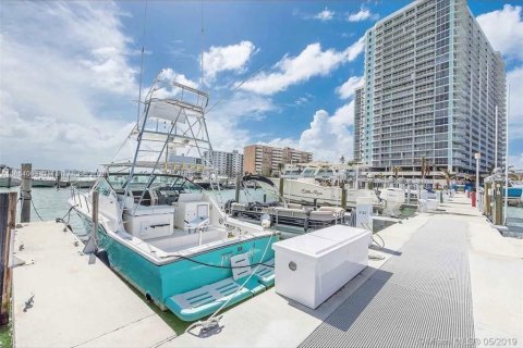 Copropriété à louer à North Bay Village, Floride: 2 chambres, 98.57 m2 № 1871888 - photo 9