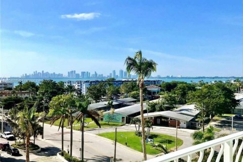 Copropriété à louer à North Bay Village, Floride: 2 chambres, 98.57 m2 № 1871888 - photo 3