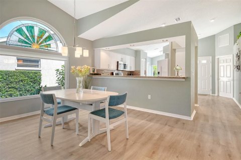 House in Sarasota, Florida 3 bedrooms, 164.34 sq.m. № 1902858 - photo 11