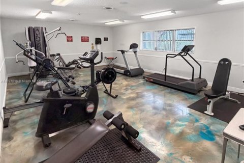 Condo in Margate, Florida, 1 bedroom  № 1949096 - photo 14