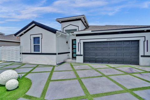 House in Homestead, Florida 3 bedrooms, 156.54 sq.m. № 1943193 - photo 1
