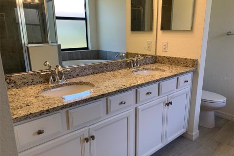 Villa ou maison à louer à Venice, Floride: 2 chambres, 145.67 m2 № 2115822 - photo 11