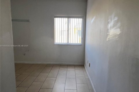 Condo in Miami, Florida, 2 bedrooms  № 1828314 - photo 20