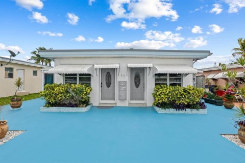 Immobilier commercial à Hallandale Beach, Floride 160.26 m2 № 2351129