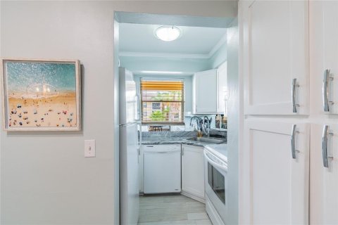 Copropriété à vendre à Dunedin, Floride: 2 chambres, 71.63 m2 № 1910260 - photo 13