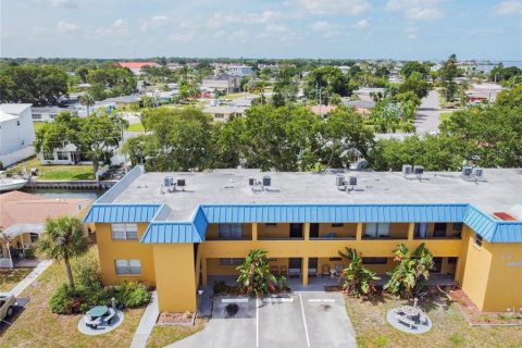 Copropriété à vendre à Dunedin, Floride: 2 chambres, 71.63 m2 № 1910260 - photo 1