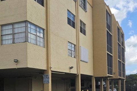 Купить кондоминиум в Хайалиа, Флорида 6 комнат, № 2147393 - фото 17