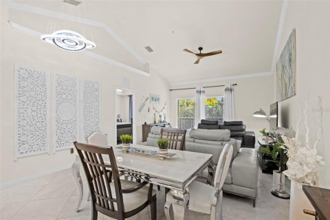 Copropriété à vendre à Cape Coral, Floride: 2 chambres, 123.1 m2 № 1776743 - photo 7