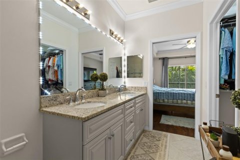 Copropriété à vendre à Cape Coral, Floride: 2 chambres, 123.1 m2 № 1776743 - photo 12