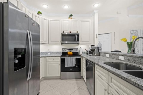 Copropriété à vendre à Cape Coral, Floride: 2 chambres, 123.1 m2 № 1776743 - photo 5