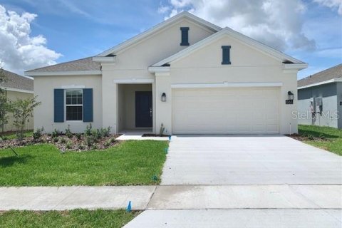Casa en alquiler en Winter Haven, Florida, 4 dormitorios, 171.68 m2 № 1913531 - foto 1
