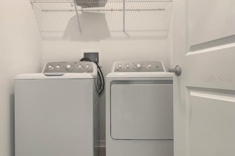 Casa en alquiler en Winter Haven, Florida, 4 dormitorios, 171.68 m2 № 1913531 - foto 12