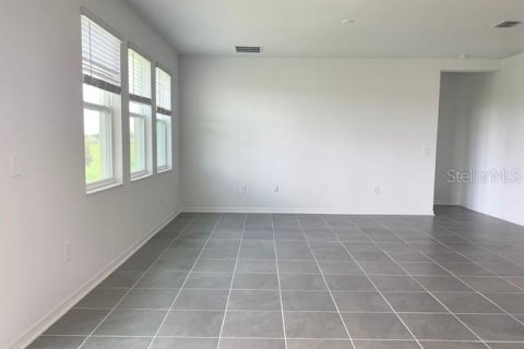 Casa en alquiler en Winter Haven, Florida, 4 dormitorios, 171.68 m2 № 1913531 - foto 20