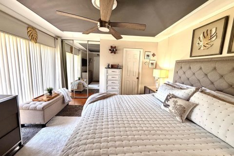 Townhouse in West Palm Beach, Florida 2 bedrooms, 114.83 sq.m. № 2186511 - photo 14