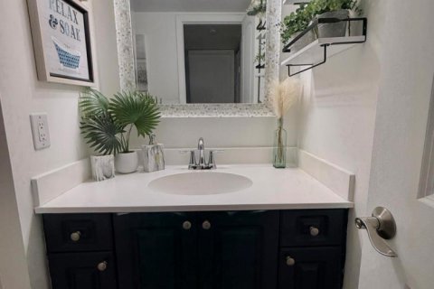 Townhouse in West Palm Beach, Florida 2 bedrooms, 114.83 sq.m. № 2186511 - photo 12