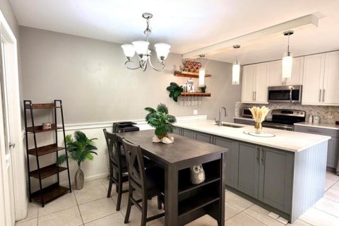Townhouse in West Palm Beach, Florida 2 bedrooms, 114.83 sq.m. № 2186511 - photo 8