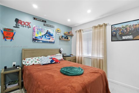 Купить виллу или дом в Маргит, Флорида 3 спальни, № 1989170 - фото 10